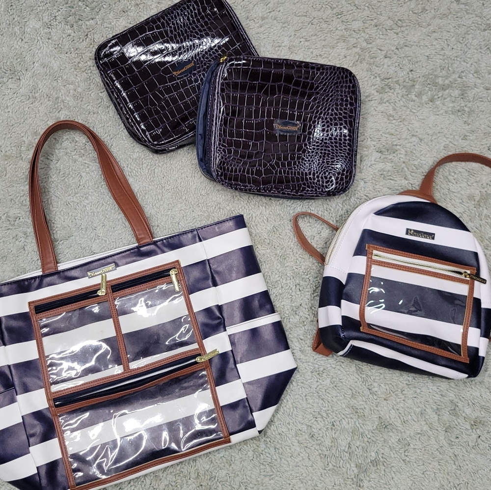 SeneGence Wow Bags, Backpack, & Glamour Cases